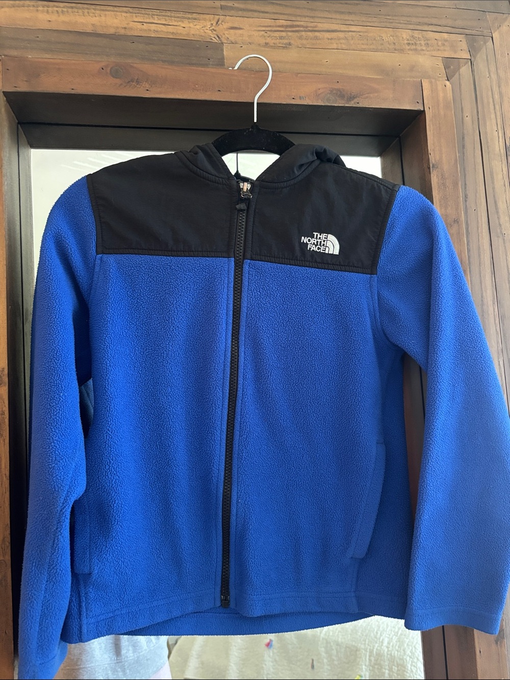 The North Face Kids Royal Blue and Black Hooded Fleece Jacket